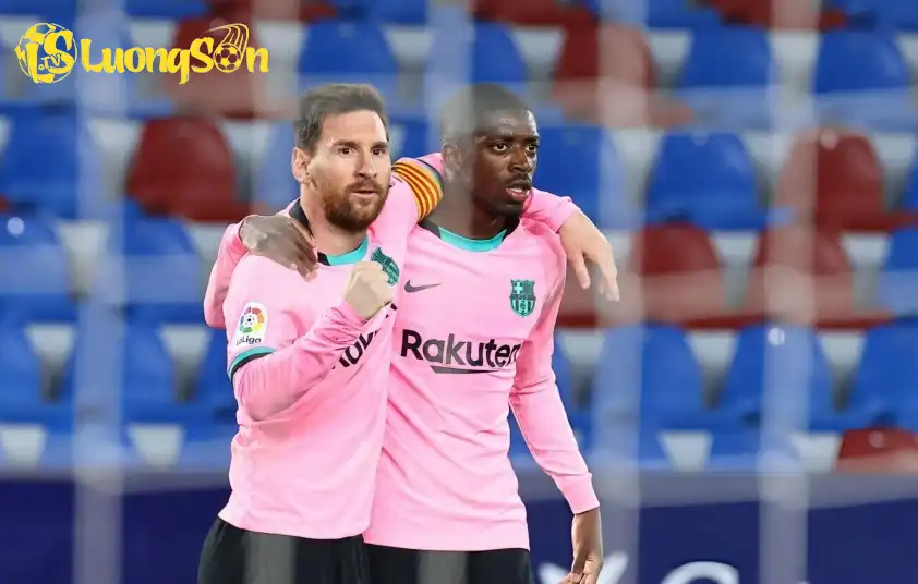 Dembele từng có thời gian sát cánh cùng Messi trong màu áo Barcelona