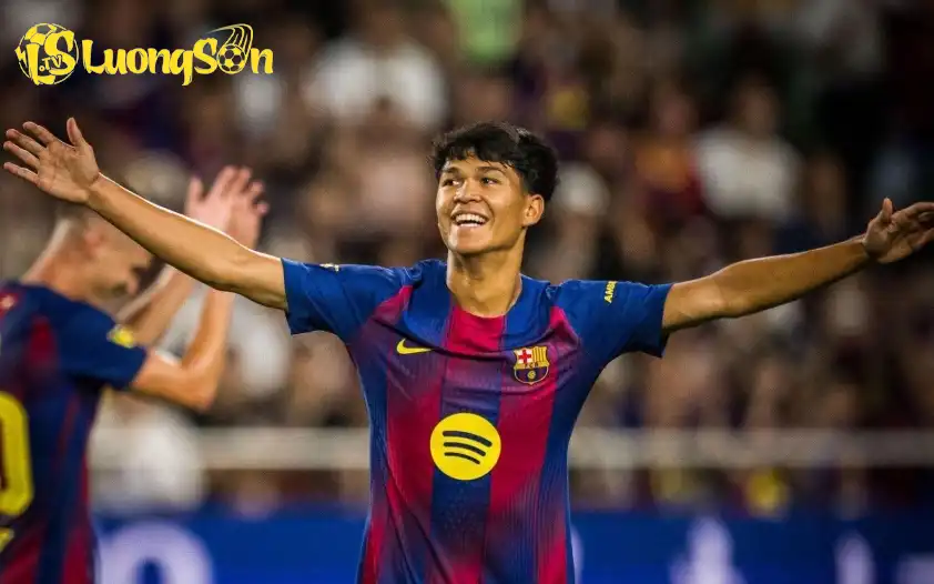 Sao trẻ gốc Philippines Dro Fernandez có thể sẽ được HLV Hansi Flick trao cơ hội