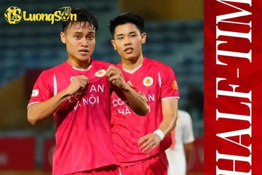 CAHN có trận đấu áp đảo trước Hà Tĩnh.