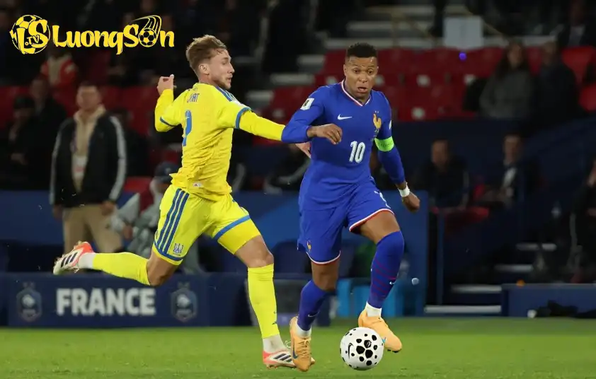 Mbappe cũng đã rút lui khỏi ĐT Pháp vì lo ngại chấn thương Mbappe cũng đã rút lui khỏi ĐT Pháp vì lo ngại chấn thương