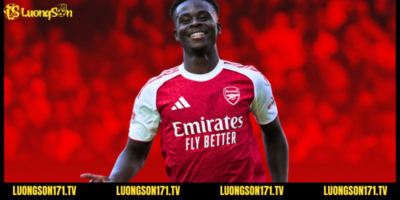 Saka đang có phong độ hủy diệt trong màu áo của Arsenal
