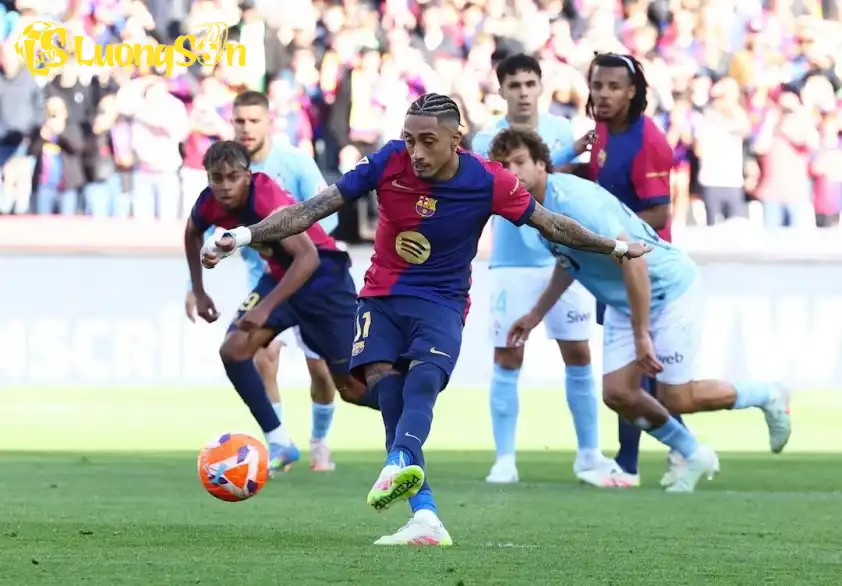 Cuộc đối đầu giữa Celta Vigo và Barca được dự đoán sẽ là một trận đôi công hấp dẫn. Cuộc đối đầu giữa Celta Vigo và Barca được dự đoán sẽ là một trận đôi công hấp dẫn.