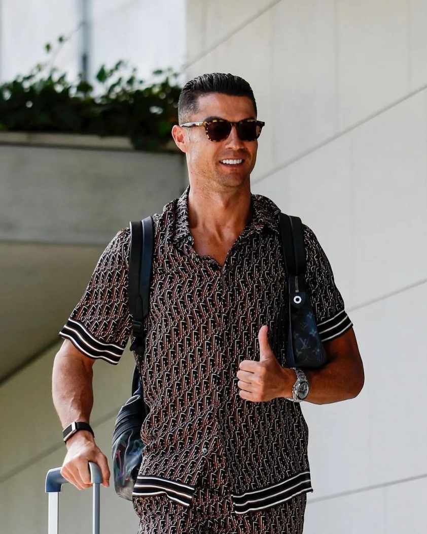 Không những kiếm tiền giỏi, cách sử dụng tiền của Ronaldo cũng rất đẳng cấp.